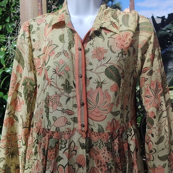 Ritu Kumar floral silky maxi size 8 - Picture 9 of 12